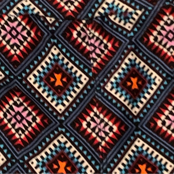 • 2pc Bundle of Lularoe Leggings • - Picture 9 of 11